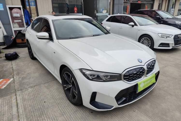 Used BMW 3 Series 2024 325i M Sport Package Exterior 1