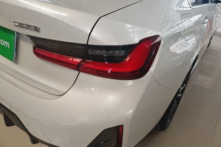 Used BMW 3 Series 2024 320i M Sport Package Exterior 1