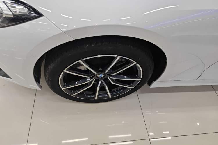Used BMW 3 Series 2024 325Li M Sport Package Exterior 2