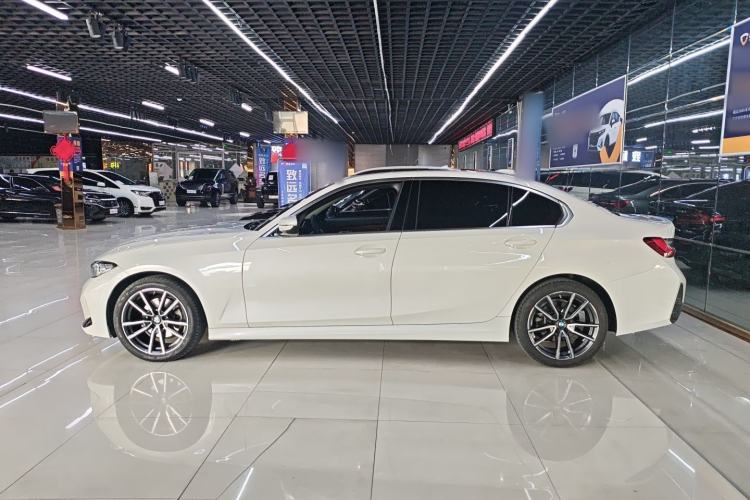 Used BMW 3 Series 2024 320Li M Sport Package Exterior 3
