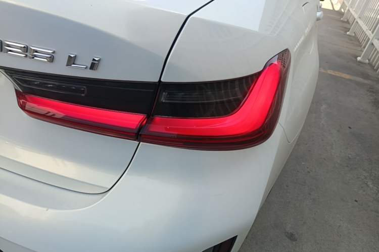 Used BMW 3 Series 2024 325Li M Sport Package Exterior 3