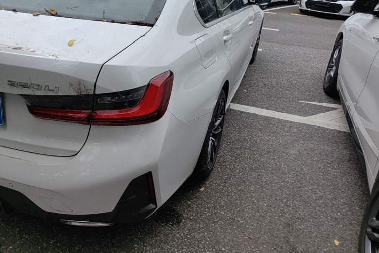 Used BMW 3 Series 2024 320Li M Sport Package Exterior 3