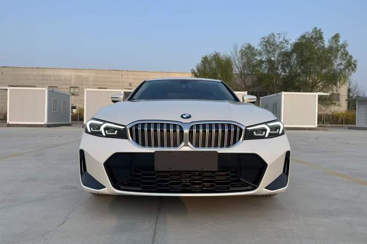 Used BMW 3 Series 2024 320Li M Sport Package Exterior 3