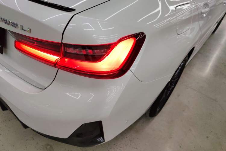 Used BMW 3 Series 2024 325Li M Sport Night Edition Package Exterior 3