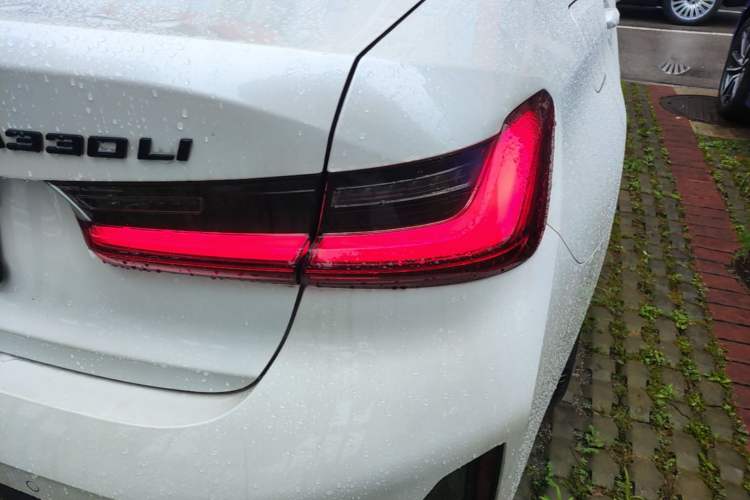 Used BMW 3 Series 2024 325Li M Sport Package Exterior 3