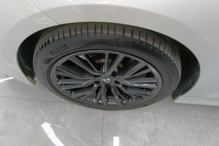 Used BMW 3 Series 2024 330Li M Sport Night Edition Package Exterior 4