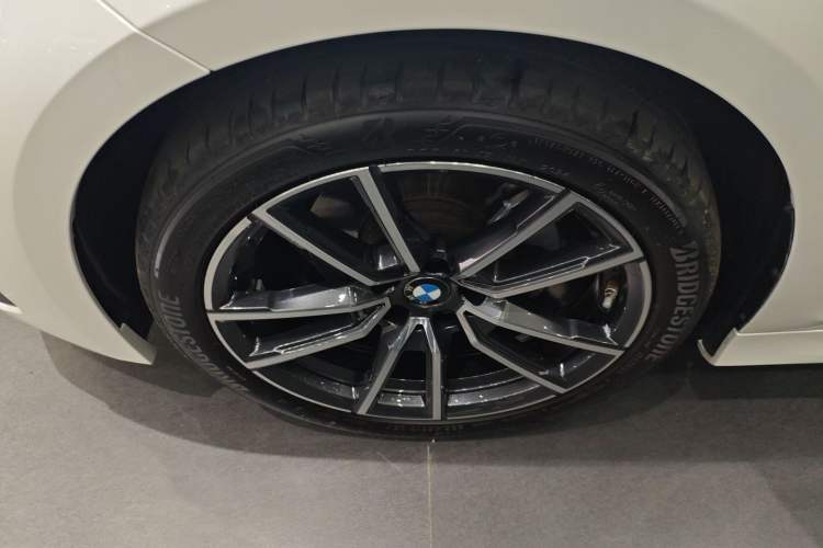 Used BMW 3 Series 2024 320Li M Sport Package Exterior 4