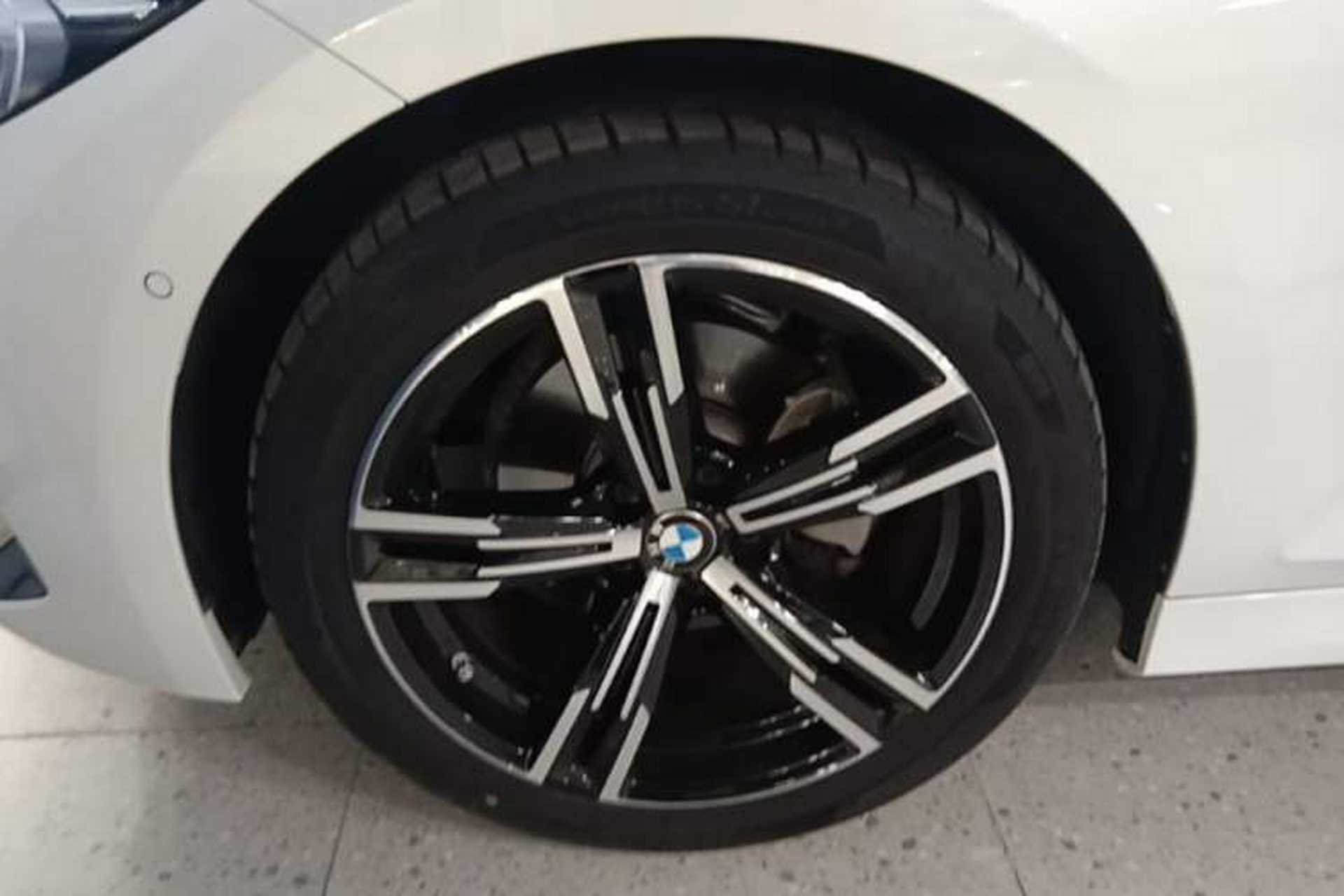 Used BMW 3 Series 2024 325i M Sport Package Exterior 4