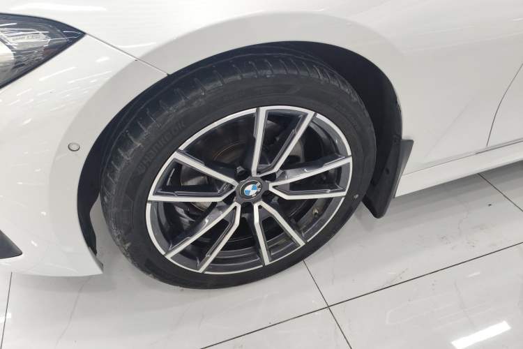Used BMW 3 Series 2024 325Li M Sport Package Exterior 4