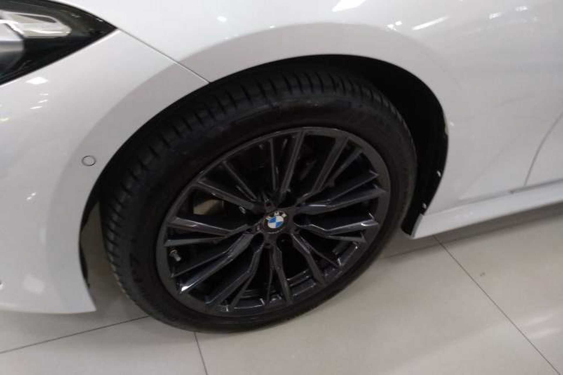 Used BMW 3 Series 2024 325i M Sport Night Edition Package Exterior 4
