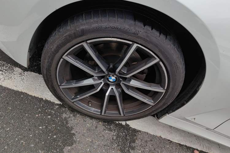 Used BMW 3 Series 2024 320Li M Sport Package Exterior 4