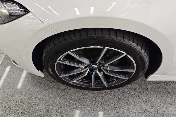 Used BMW 3 Series 2024 320i M Sport Package Exterior 4