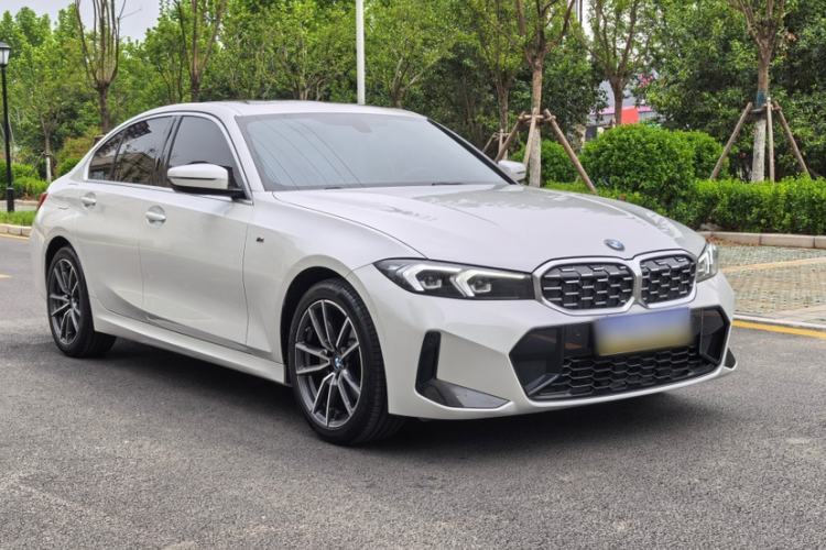 Used BMW 3 Series 2024 320i M Sport Package Exterior 4