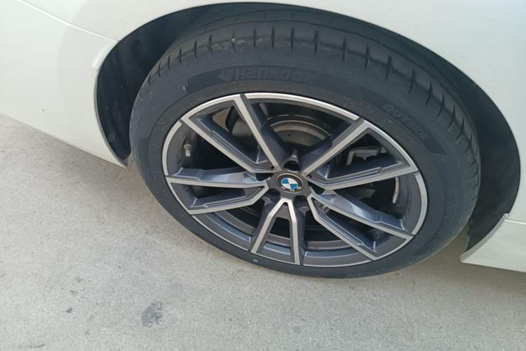 Used BMW 3 Series 2024 325Li M Sport Package Exterior 5