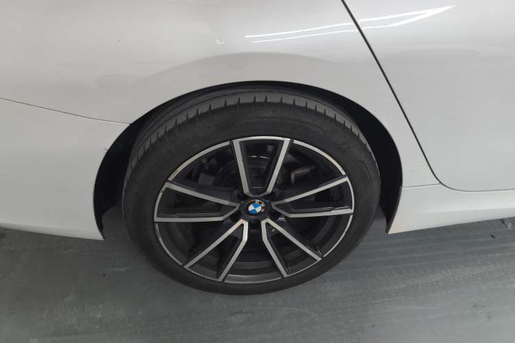 Used BMW 3 Series 2024 320Li M Sport Package Exterior 5