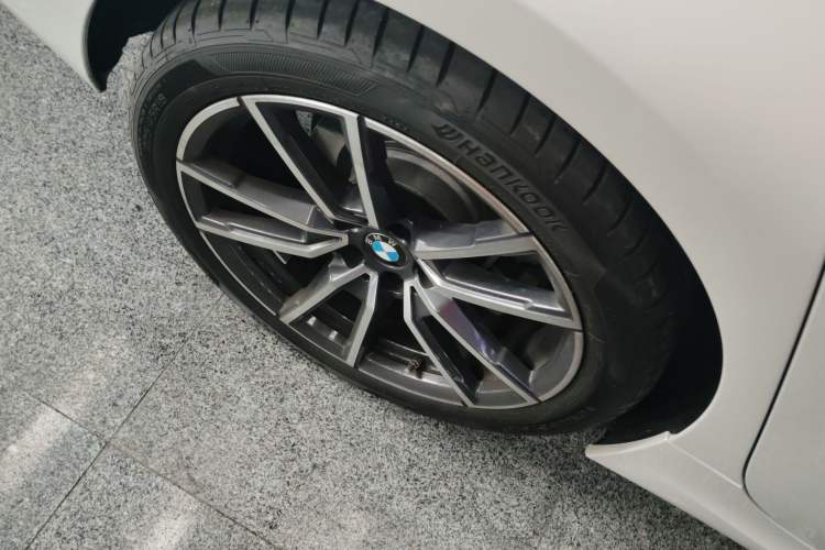 Used BMW 3 Series 2024 325Li M Sport Package Exterior 5