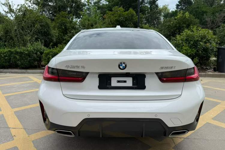 Used BMW 3 Series 2024 325i M Sport Package Exterior 5