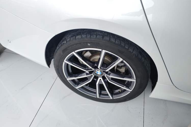 Used BMW 3 Series 2024 325Li M Sport Package Exterior 5