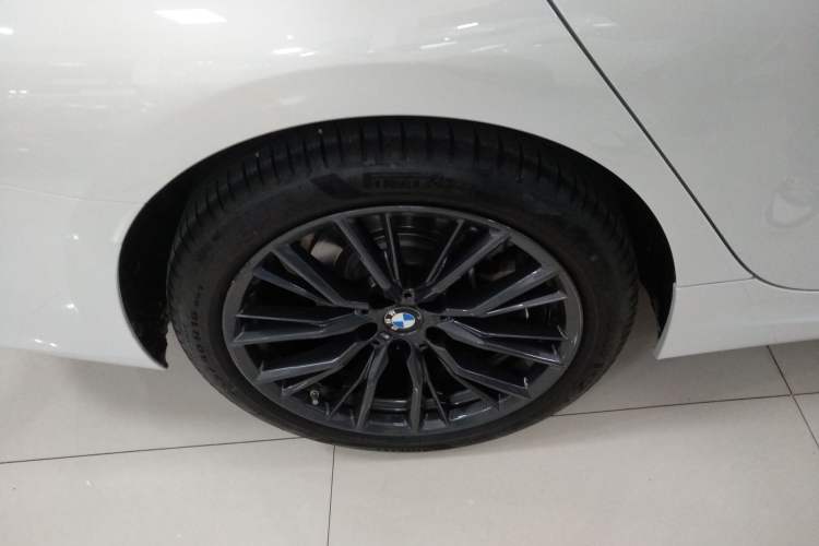 Used BMW 3 Series 2024 325i M Sport Night Edition Package Exterior 5