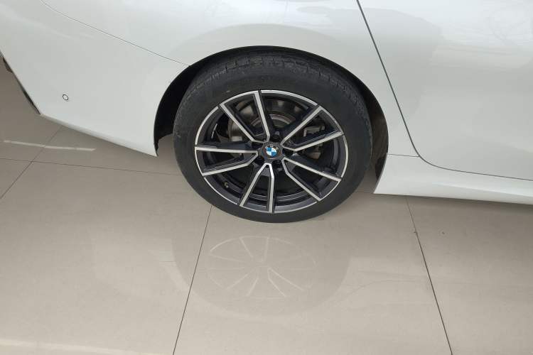Used BMW 3 Series 2024 325Li M Sport Package Exterior 5