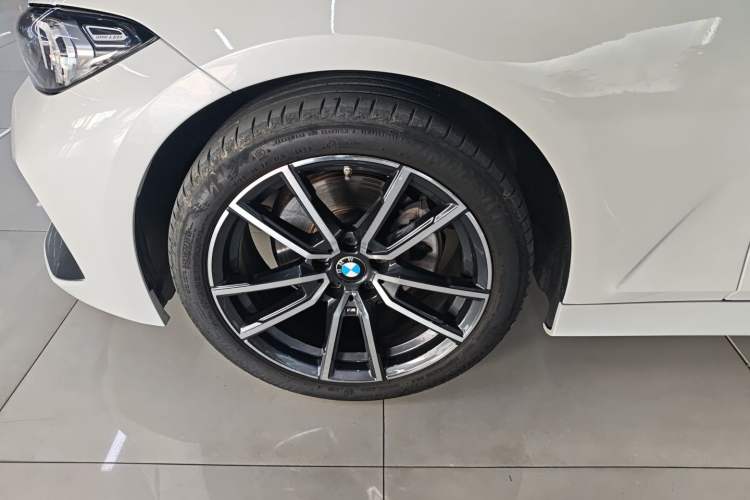 Used BMW 3 Series 2024 320Li M Sport Package Exterior 7