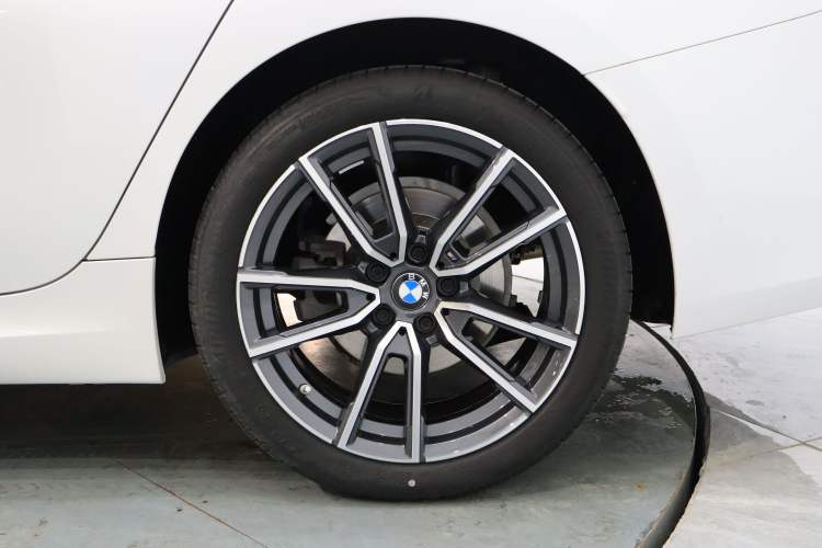 Used BMW 3 Series 2024 325Li M Sport Package Exterior 7