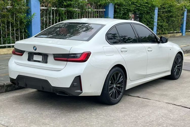 Used BMW 3 Series 2024 330i M Sport Night Edition Package Exterior 7