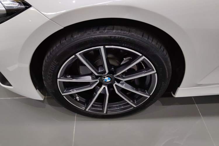 Used BMW 3 Series 2024 320Li M Sport Package Exterior 7
