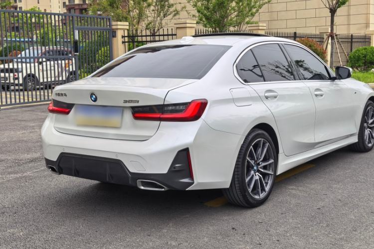 Used BMW 3 Series 2024 320i M Sport Package Exterior 7