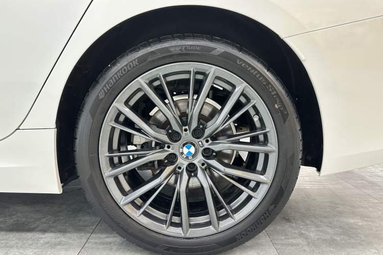 Used BMW 3 Series 2024 325Li M Sport Night Edition Package Exterior 9