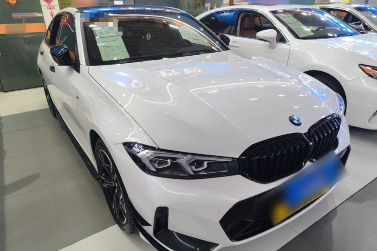 Used BMW 3 Series 2024 325i M Sport Package Front Right 45 Deg