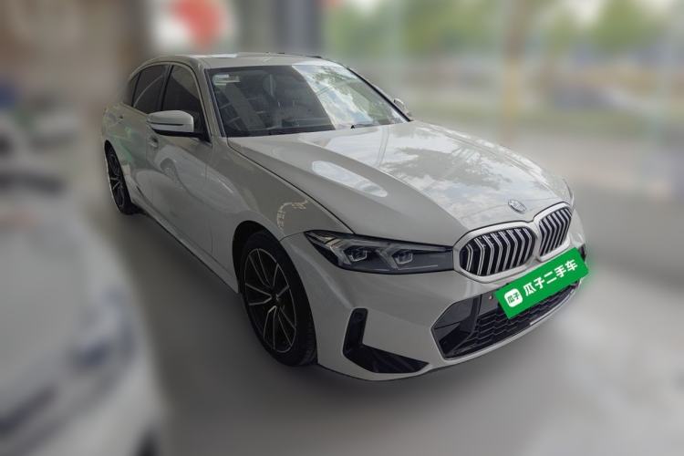 Used BMW 3 Series 2024 320Li M Sport Package Front Right 45 Deg