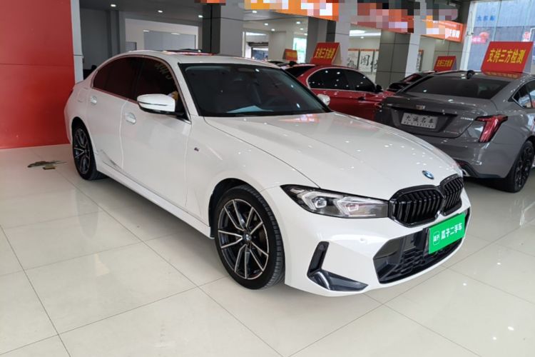 Used BMW 3 Series 2024 320i M Sport Package Front Right 45 Deg