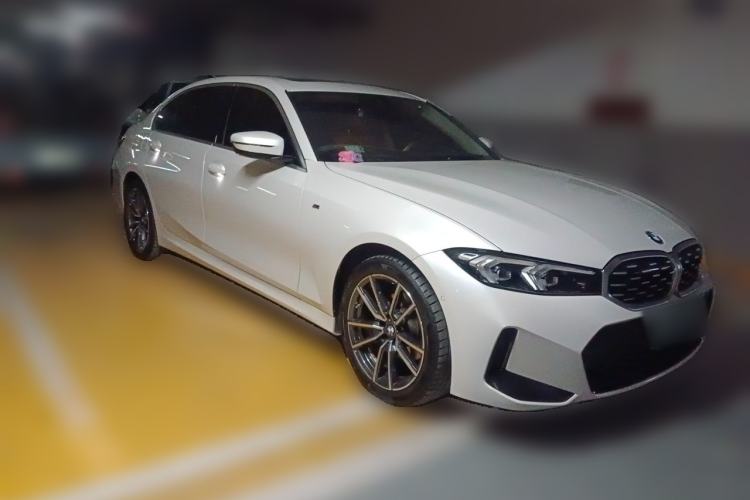 Used BMW 3 Series 2024 325Li M Sport Package Front Right 45 Deg