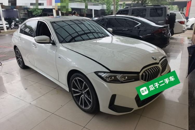 Used BMW 3 Series 2024 320Li M Sport Package Front Right 45 Deg