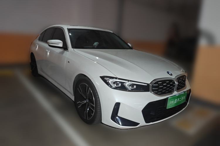 Used BMW 3 Series 2024 325i M Sport Package Front Right 45 Deg