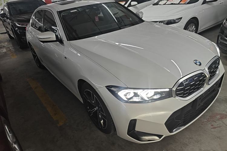 Used BMW 3 Series 2024 325i M Sport Package Front Right 45 Deg