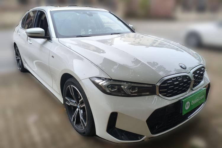 Used BMW 3 Series 2024 325i M Sport Package Front Right 45 Deg