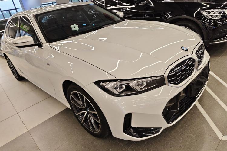Used BMW 3 Series 2024 325Li M Sport Package Front Right 45 Deg
