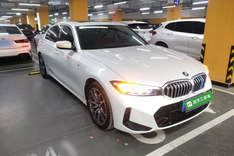 Used BMW 3 Series 2024 320Li M Sport Package Front Right 45 Deg