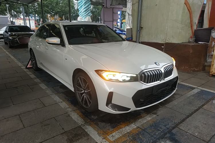 Used BMW 3 Series 2024 320Li M Sport Package Front Right 45 Deg