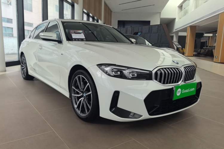 Used BMW 3 Series 2024 320Li M Sport Package Front Right 45 Deg