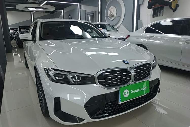 Used BMW 3 Series 2024 325Li M Sport Package Front Right 45 Deg