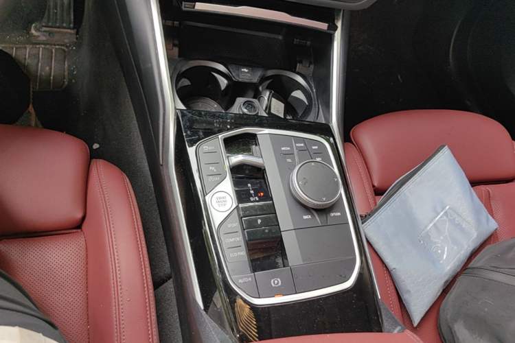 Used BMW 3 Series 2024 320Li M Sport Package Gear Lever