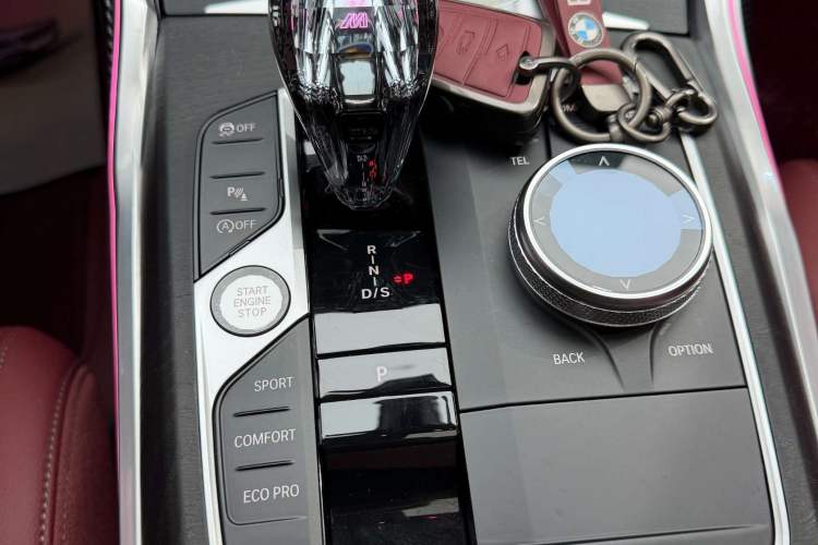 Used BMW 3 Series 2024 325i M Sport Night Edition Package Gear Lever