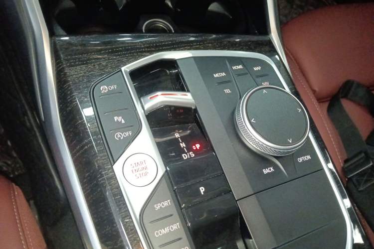 Used BMW 3 Series 2024 325Li M Sport Package Gear Lever