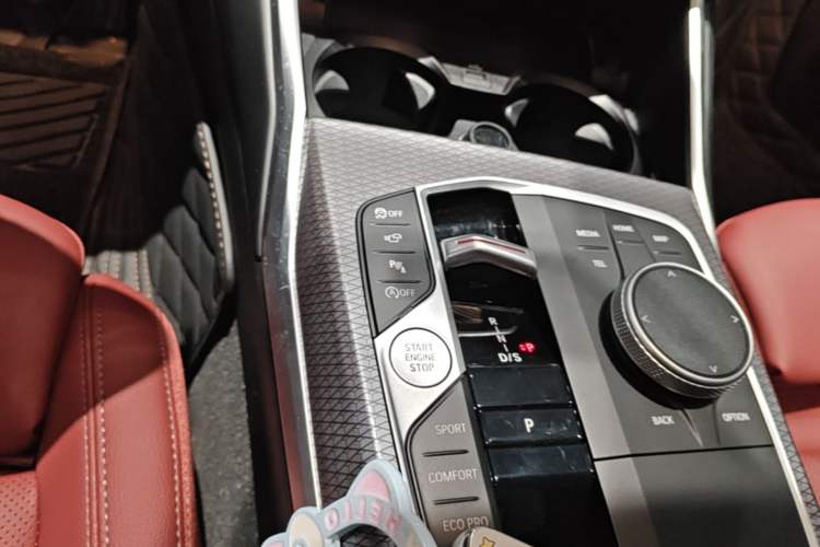 Used BMW 3 Series 2024 325i M Sport Night Edition Package Gear Lever