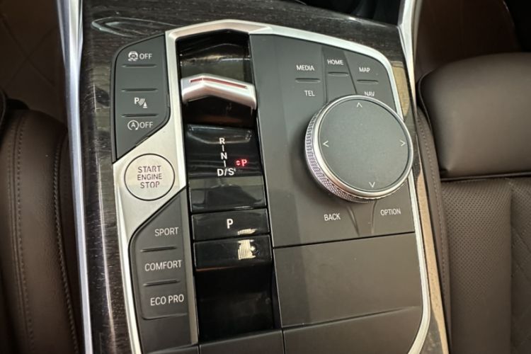 Used BMW 3 Series 2024 325Li M Sport Package Gear Lever