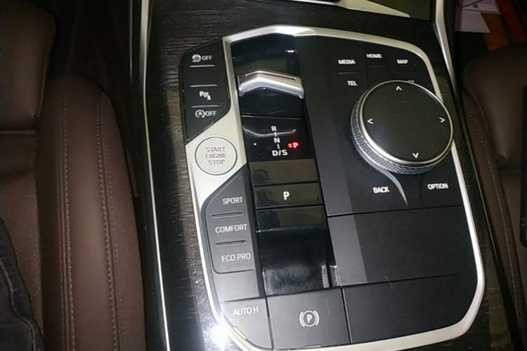 Used BMW 3 Series 2024 325Li M Sport Package Gear Lever