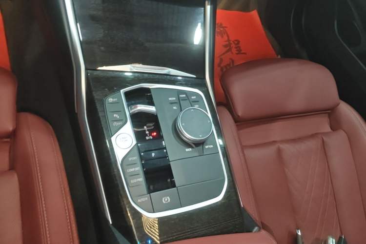 Used BMW 3 Series 2024 325Li M Sport Package Gear Lever